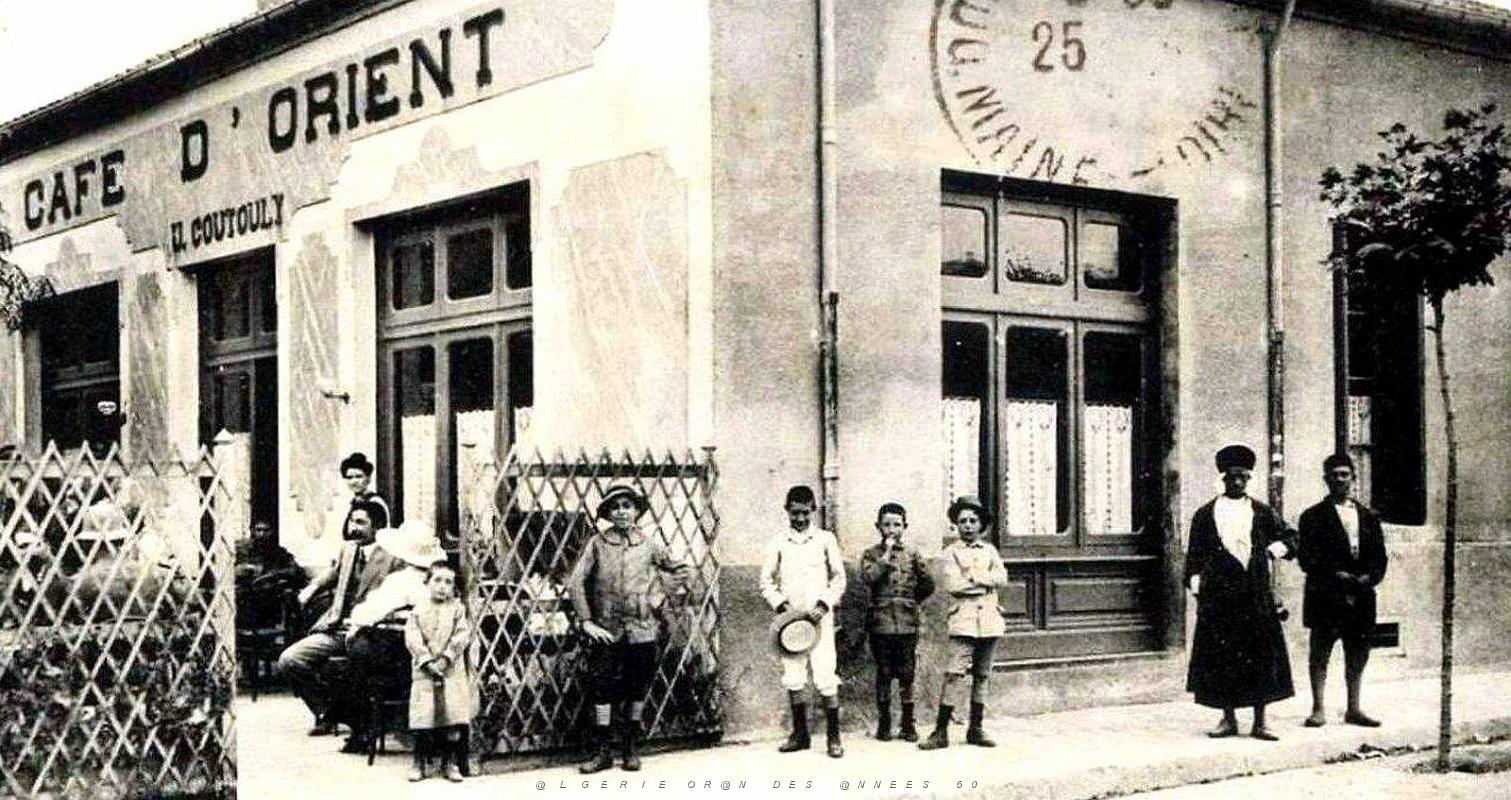 2074- Berrouaghia - Cafe d'Orient2 - 1918.jpg